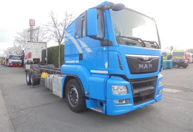 MAN TGS 23.440 6X2 RETARDER - Автовоз камион: снимка 3 MAN TGS 23.440 6X2 RETARDER - Автовоз камион: снимка 3