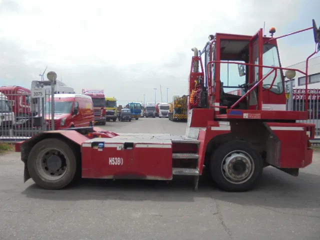 MOL YM225/4X2 40KM/H - Терминален влекач: снимка 4 MOL YM225/4X2 40KM/H - Терминален влекач: снимка 4