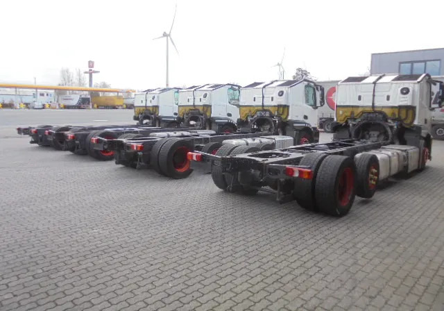 Mercedes-Benz ACTROS 2340 LL 6X2 KASSBOHRER - Автовоз камион: снимка 4 Mercedes-Benz ACTROS 2340 LL 6X2 KASSBOHRER - Автовоз камион: снимка 4