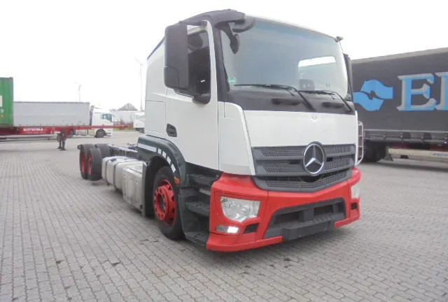 Mercedes-Benz Actros 2340 LL 6X2 - Автовоз камион: снимка 3 Mercedes-Benz Actros 2340 LL 6X2 - Автовоз камион: снимка 3