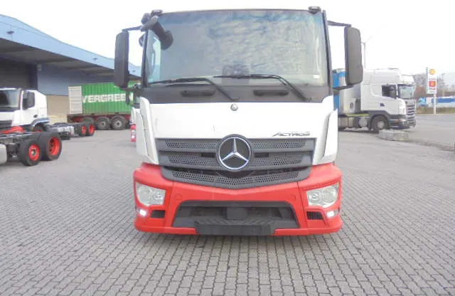 Mercedes-Benz Actros 2340 LL 6X2 - Автовоз камион: снимка 2 Mercedes-Benz Actros 2340 LL 6X2 - Автовоз камион: снимка 2