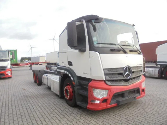 Mercedes-Benz Actros 2340 LL 6X2 - Автовоз камион: снимка 3 Mercedes-Benz Actros 2340 LL 6X2 - Автовоз камион: снимка 3