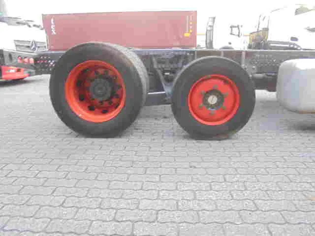 Mercedes-Benz Actros 2340 LL 6X2 - Автовоз камион: снимка 4 Mercedes-Benz Actros 2340 LL 6X2 - Автовоз камион: снимка 4