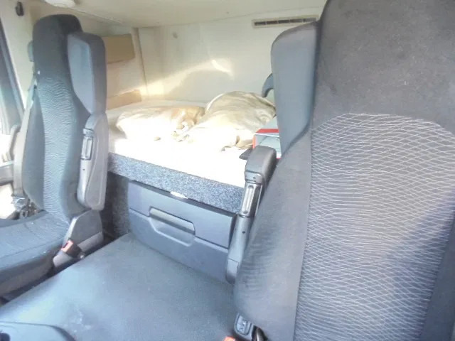 Автовоз камион Mercedes-Benz Actros 2340 LL 6X2: снимка 10 Автовоз камион Mercedes-Benz Actros 2340 LL 6X2: снимка 10