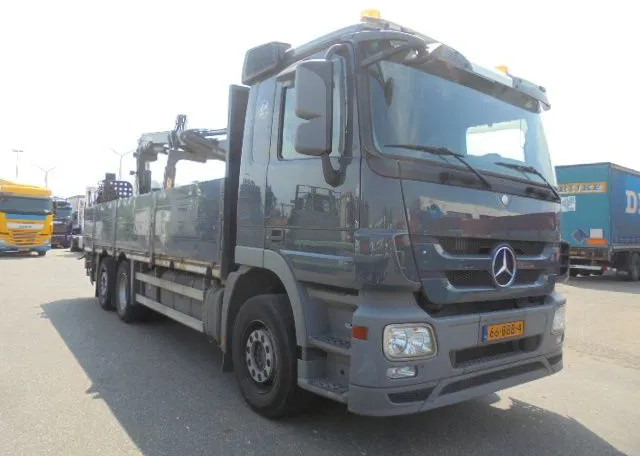Mercedes-Benz Actros 2532 NL TRUCK - Камион с кран: снимка 2 Mercedes-Benz Actros 2532 NL TRUCK - Камион с кран: снимка 2