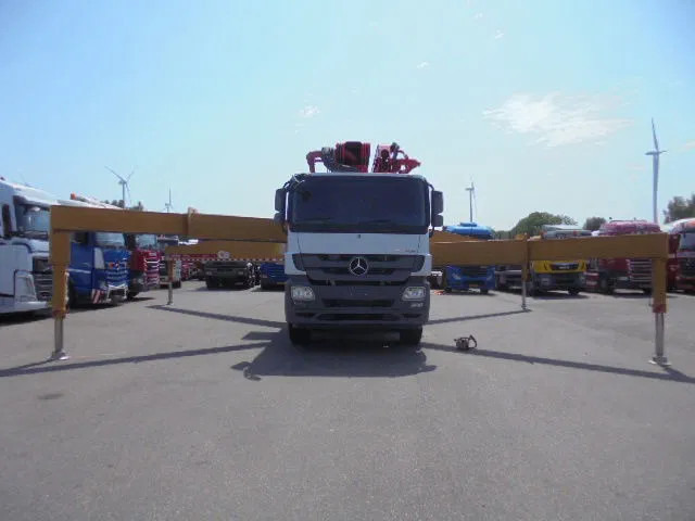 Mercedes-Benz Actros 4144 8X4 SANY 56M BETONPOMP - Бетон помпа: снимка 3 Mercedes-Benz Actros 4144 8X4 SANY 56M BETONPOMP - Бетон помпа: снимка 3