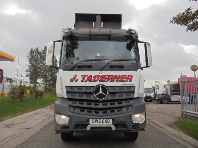 Mercedes-Benz Arocs 3243 K 8X4 - Самосвал камион: снимка 2 Mercedes-Benz Arocs 3243 K 8X4 - Самосвал камион: снимка 2