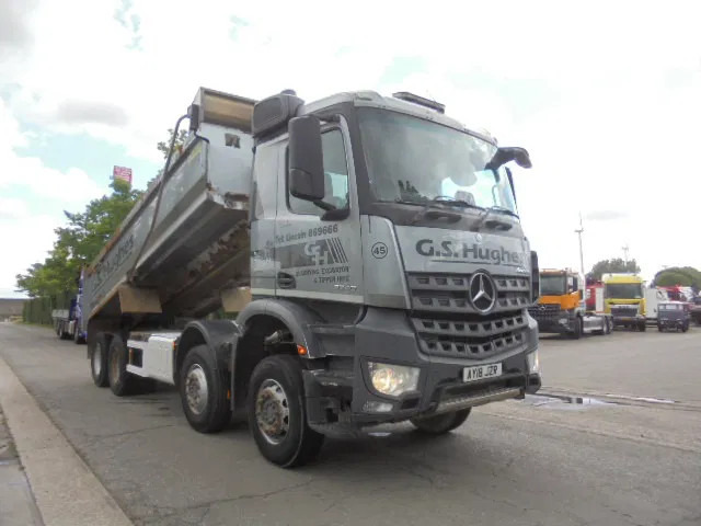 Mercedes-Benz Arocs 3340 8X4 - Самосвал камион: снимка 2 Mercedes-Benz Arocs 3340 8X4 - Самосвал камион: снимка 2