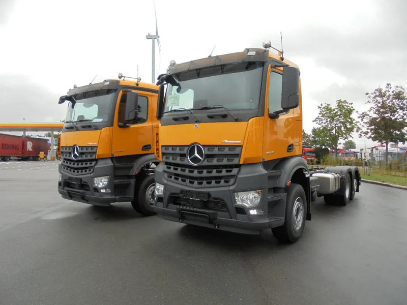 Mercedes-Benz Arocs AROCS 2848 6X2 - Шаси кабина: снимка 1 Mercedes-Benz Arocs AROCS 2848 6X2 - Шаси кабина: снимка 1