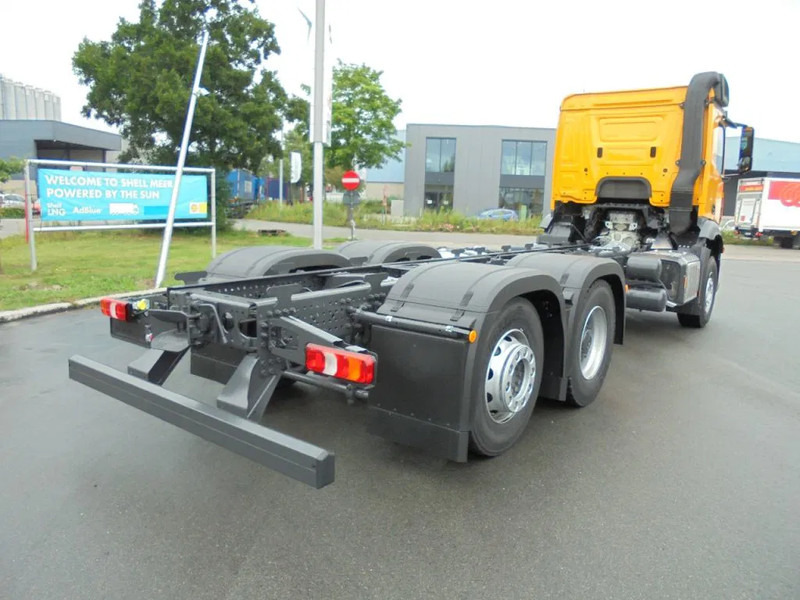 Mercedes-Benz Arocs AROCS 2848 6X2 MET FABRIEKS GARANTIE - Шаси кабина: снимка 3 Mercedes-Benz Arocs AROCS 2848 6X2 MET FABRIEKS GARANTIE - Шаси кабина: снимка 3
