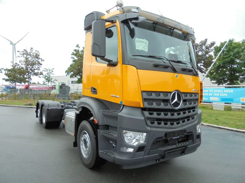 Mercedes-Benz Arocs AROCS 2848 6X2 MET FABRIEKS GARANTIE - Шаси кабина: снимка 2 Mercedes-Benz Arocs AROCS 2848 6X2 MET FABRIEKS GARANTIE - Шаси кабина: снимка 2