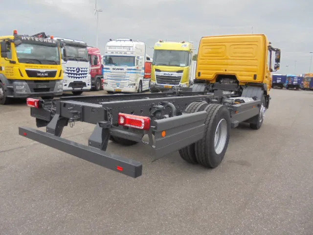Mercedes-Benz Atego 1518 NEW DEMO MET FABRIEKS GARANTIE - Шаси кабина: снимка 4 Mercedes-Benz Atego 1518 NEW DEMO MET FABRIEKS GARANTIE - Шаси кабина: снимка 4