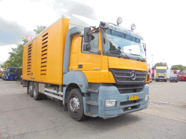 Mercedes-Benz Axor 2540 + HAMMELMAN DEUTZ - Каналопочистваща машина: снимка 3 Mercedes-Benz Axor 2540 + HAMMELMAN DEUTZ - Каналопочистваща машина: снимка 3