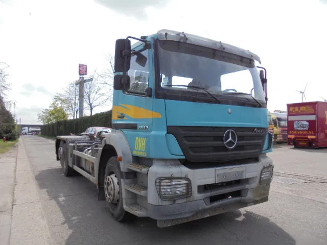 Mercedes-Benz Axor 2633 - Мултилифт с кука камион: снимка 3 Mercedes-Benz Axor 2633 - Мултилифт с кука камион: снимка 3