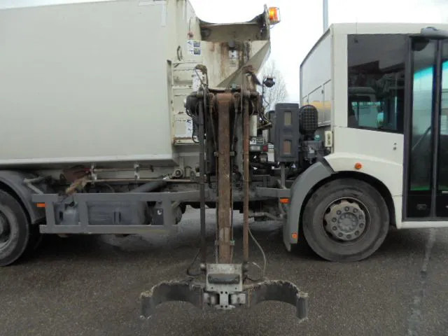 Mercedes-Benz Econic 2629 LLTNLA 6X2/4 - Боклукчийска кола: снимка 3 Mercedes-Benz Econic 2629 LLTNLA 6X2/4 - Боклукчийска кола: снимка 3