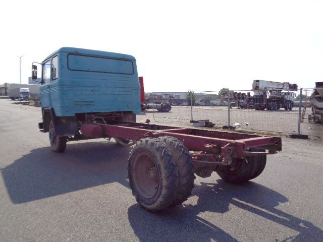 Mercedes-Benz LP 911 - Шаси кабина: снимка 4 Mercedes-Benz LP 911 - Шаси кабина: снимка 4