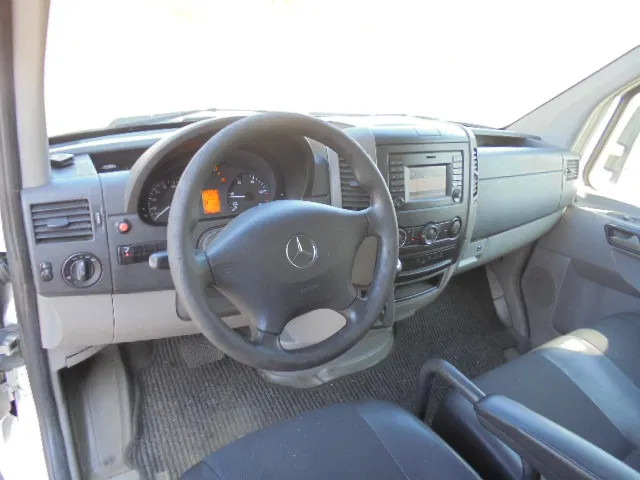 Лекотоварен автомобил фургон Mercedes-Benz Sprinter 316 CDI: снимка 8