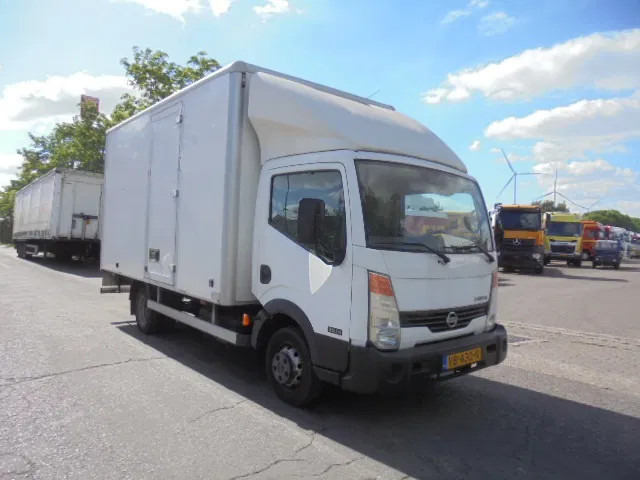 Nissan Cabstar 35.14 - Лекотоварен автомобил фургон: снимка 3 Nissan Cabstar 35.14 - Лекотоварен автомобил фургон: снимка 3