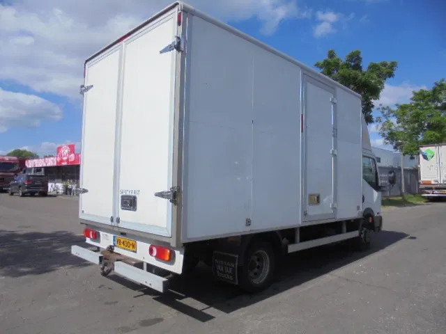 Nissan Cabstar 35.14 - Лекотоварен автомобил фургон: снимка 4 Nissan Cabstar 35.14 - Лекотоварен автомобил фургон: снимка 4