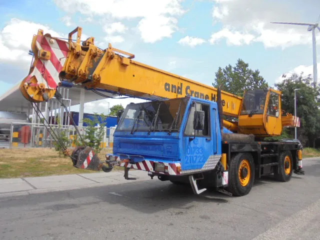 PPM ATT 350 4X4X4 - Кран за всякакви терени: снимка 1 PPM ATT 350 4X4X4 - Кран за всякакви терени: снимка 1