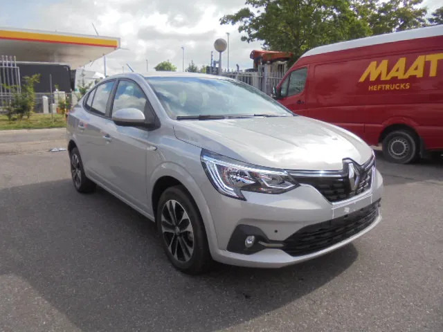 Renault Taliant 1.0 TURBO NEW TAX FREE - Седан: снимка 3 Renault Taliant 1.0 TURBO NEW TAX FREE - Седан: снимка 3