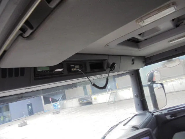 Мултилифт с кука камион, Камион с кран Scania P400 6X2: снимка 17
