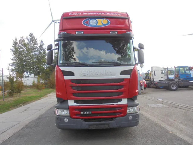 Scania R400 6X2 RETARDER BDF - Камион фургон: снимка 2 Scania R400 6X2 RETARDER BDF - Камион фургон: снимка 2