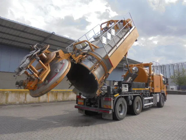 Terberg FM 1450 WDGL 6X4 VACUUM ADR / SIR NL TRUCK - Каналопочистваща машина: снимка 3 Terberg FM 1450 WDGL 6X4 VACUUM ADR / SIR NL TRUCK - Каналопочистваща машина: снимка 3