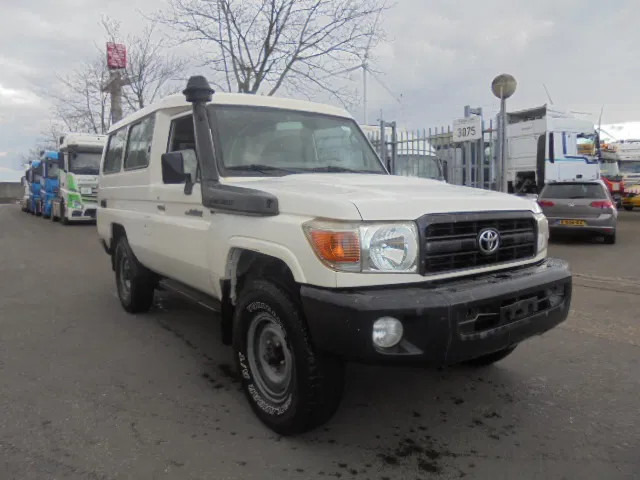 Toyota Land Cruiser HZJ78L 4WD EXPORT OUT EU ONLY - Лек автомобил: снимка 3 Toyota Land Cruiser HZJ78L 4WD EXPORT OUT EU ONLY - Лек автомобил: снимка 3
