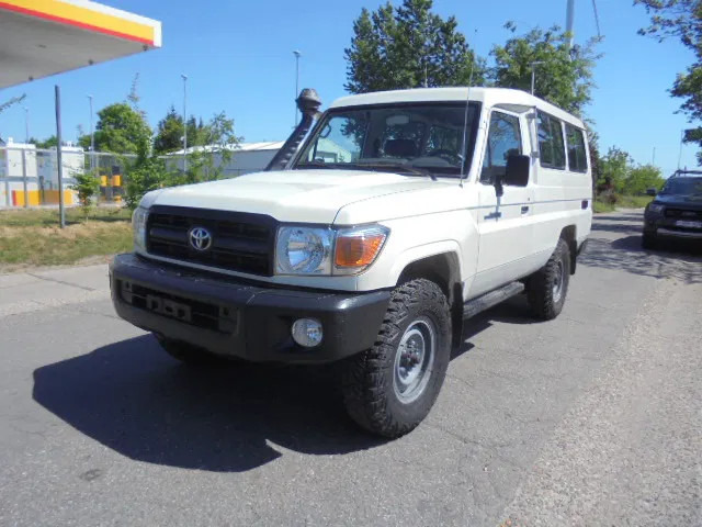 Toyota Land Cruiser HZJ78L 4X4 EXPORT OUTSIDE EU ONLY - Лек автомобил: снимка 1 Toyota Land Cruiser HZJ78L 4X4 EXPORT OUTSIDE EU ONLY - Лек автомобил: снимка 1