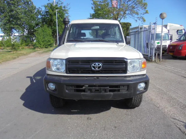 Toyota Land Cruiser HZJ78L 4X4 EXPORT OUTSIDE EU ONLY - Лек автомобил: снимка 2 Toyota Land Cruiser HZJ78L 4X4 EXPORT OUTSIDE EU ONLY - Лек автомобил: снимка 2