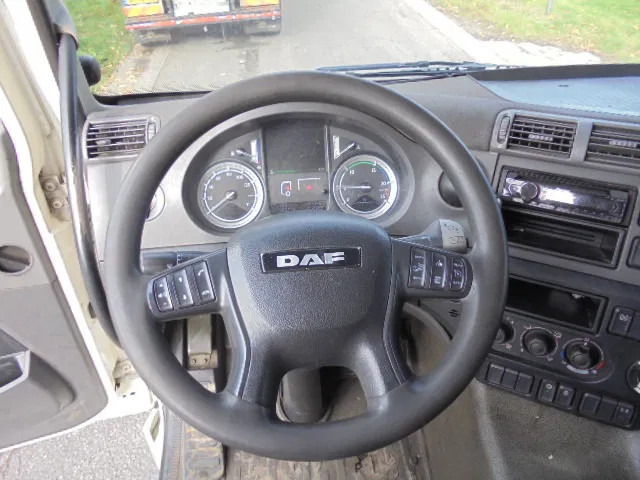 Влекач DAF CF 400: снимка 12