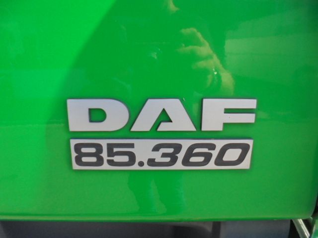 Влекач DAF CF 85.360 FTN 6X2: снимка 13