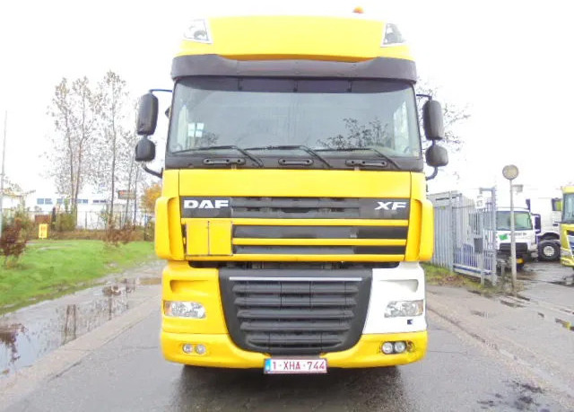DAF XF 105.410 EURO 5 - Влекач: снимка 2 DAF XF 105.410 EURO 5 - Влекач: снимка 2