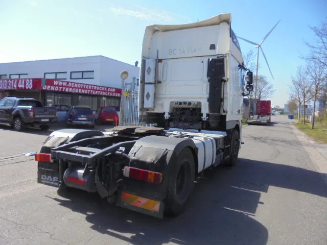 DAF XF 105.460 SUPERSPACE - Влекач: снимка 4 DAF XF 105.460 SUPERSPACE - Влекач: снимка 4