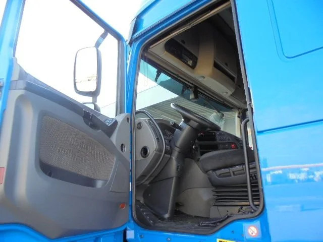 Влекач DAF XF 106.460: снимка 8