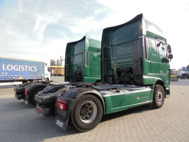 DAF XF 106.460 SUPER SPACE CAB - Влекач: снимка 5 DAF XF 106.460 SUPER SPACE CAB - Влекач: снимка 5