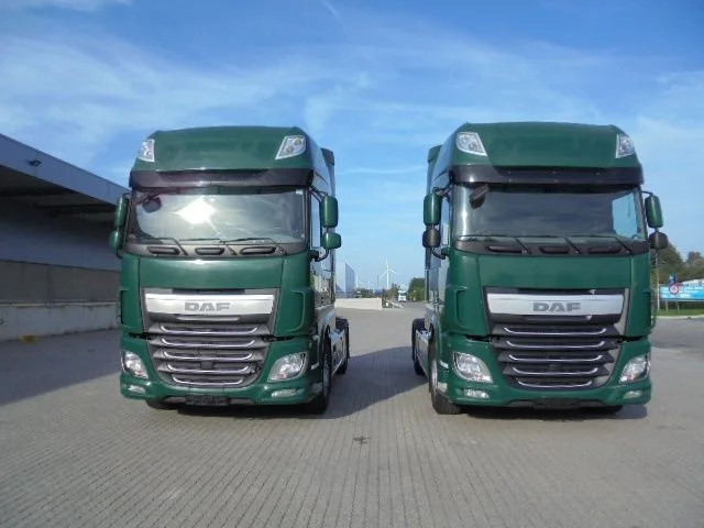 DAF XF 106.460 SUPER SPACE CAB - Влекач: снимка 2 DAF XF 106.460 SUPER SPACE CAB - Влекач: снимка 2