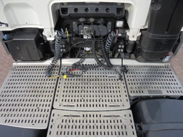 Влекач DAF XF 430: снимка 15 Влекач DAF XF 430: снимка 15