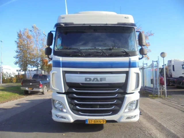 DAF XF 440 6X2 + HYDROSET TUV 10-2026 - Влекач: снимка 2 DAF XF 440 6X2 + HYDROSET TUV 10-2026 - Влекач: снимка 2