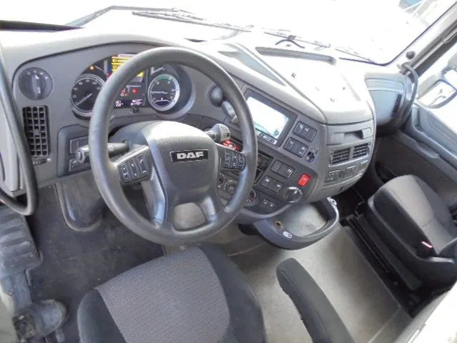 Влекач DAF XF 440: снимка 7