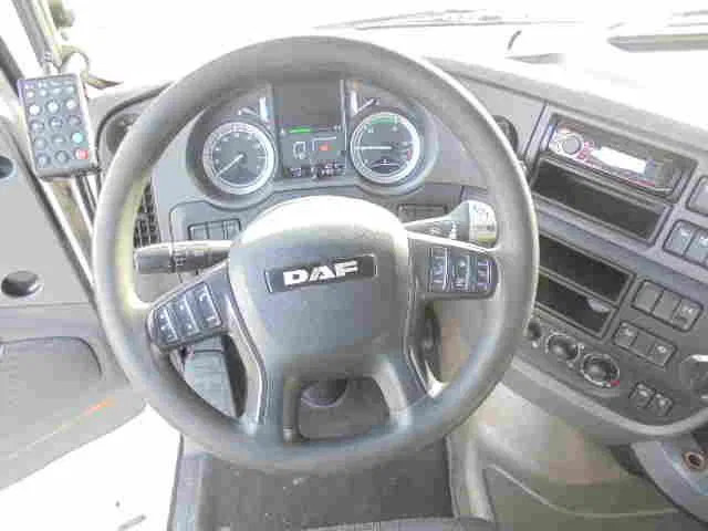 Влекач DAF XF 440: снимка 10