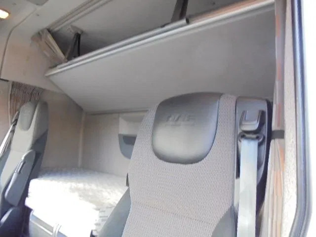 Влекач DAF XF 440: снимка 9
