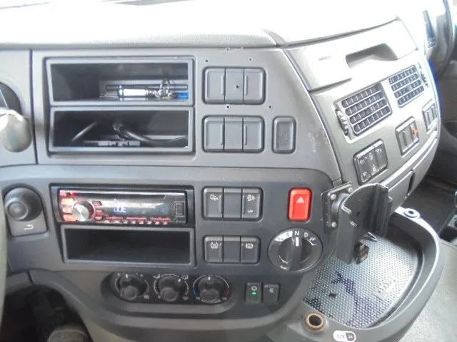 Влекач DAF XF 440: снимка 13