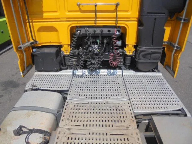 Влекач DAF XF 440: снимка 8