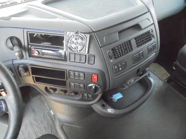 Влекач DAF XF 440: снимка 11