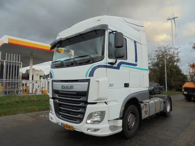 DAF XF 440 SPACE CAB - Влекач: снимка 1 DAF XF 440 SPACE CAB - Влекач: снимка 1