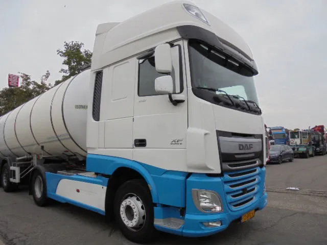 DAF XF 440 SUPER SPACE CAB NL TRUCK - Влекач: снимка 2 DAF XF 440 SUPER SPACE CAB NL TRUCK - Влекач: снимка 2