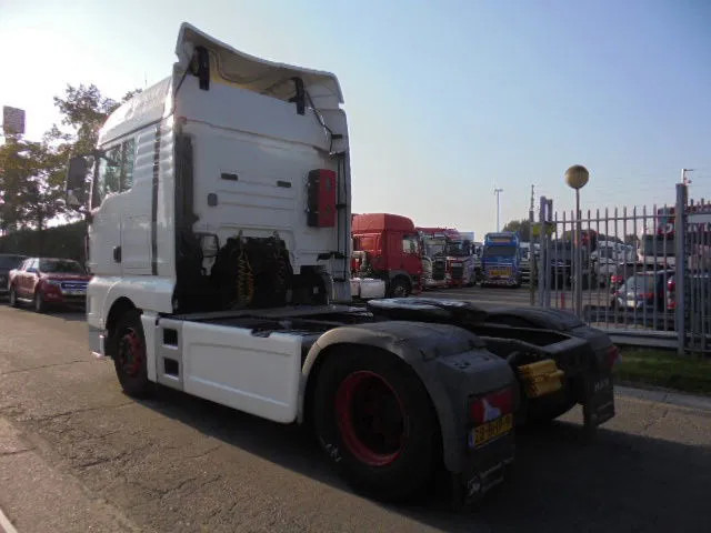 MAN TGX 18.400 XL - Влекач: снимка 5 MAN TGX 18.400 XL - Влекач: снимка 5