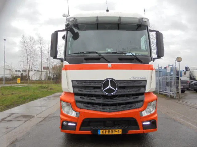 Mercedes-Benz Actros 1836 LS - Влекач: снимка 2 Mercedes-Benz Actros 1836 LS - Влекач: снимка 2